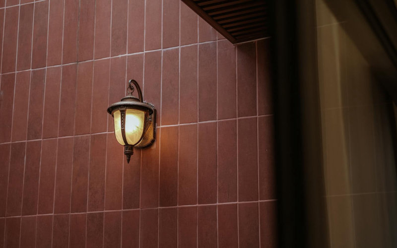 9 Exterior Lighting Ideas That Make Your Home Look More Expensive After Dark