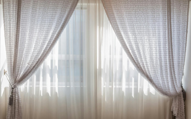 How to Choose Window Treatments That Actually Control Natural Light in Every Season of the Year